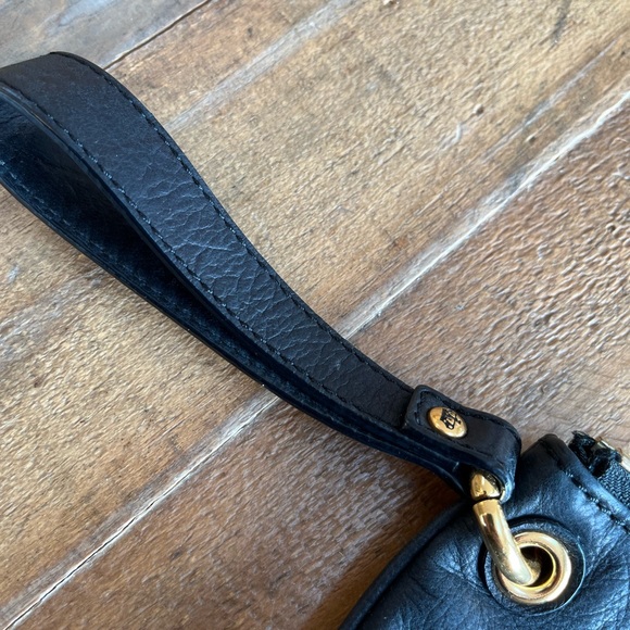 Juicy Couture wristlet - Picture 2 of 5